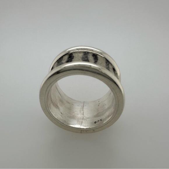 Sterling Silver Ring w/ Snake Skin Inlay - Picture 6 of 7